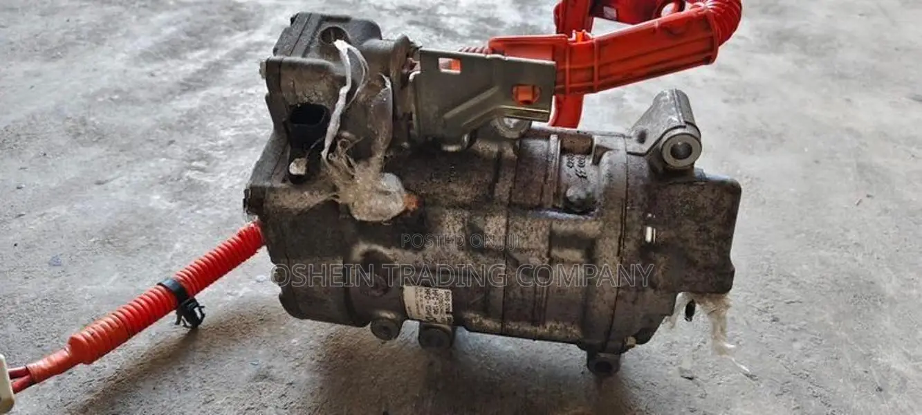 VEZEL GRACE GP5 AC COMPRESSOR