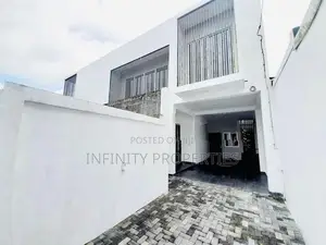 (AF86) 03 Storey House with 11.1 P Sale Madiwela Ebuldeneya Nugegoda