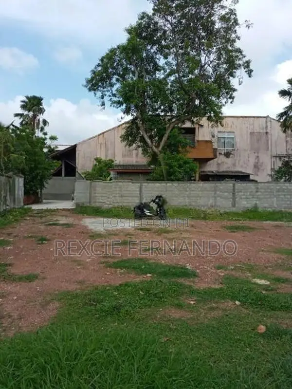 Bare Land for Sale in Pita Kotte