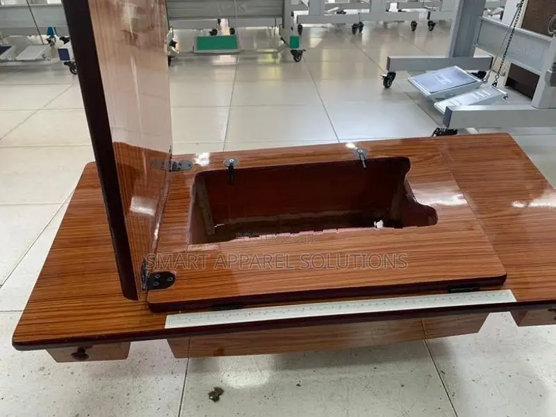 Domestic Machine Table / Singer