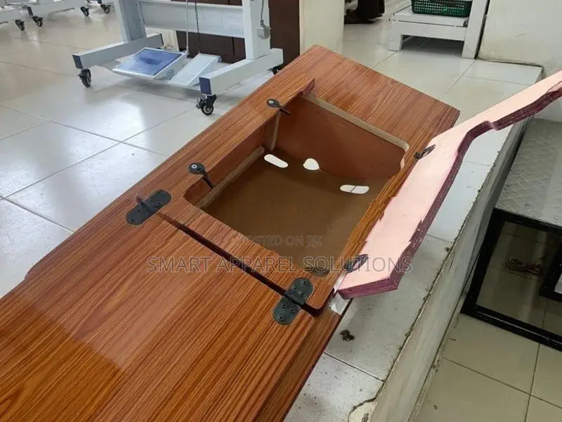 Domestic Machine Table / Singer