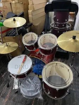 Acoustic Drum Set