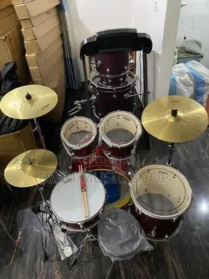 Acoustic Drum Set