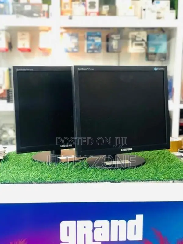 19 Inch Square Monitors Used