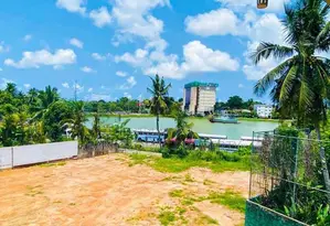 Water Front Land for Sale in Pelawatta