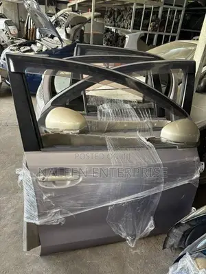 Toyota Passo KGC30 Doors and Door Parts
