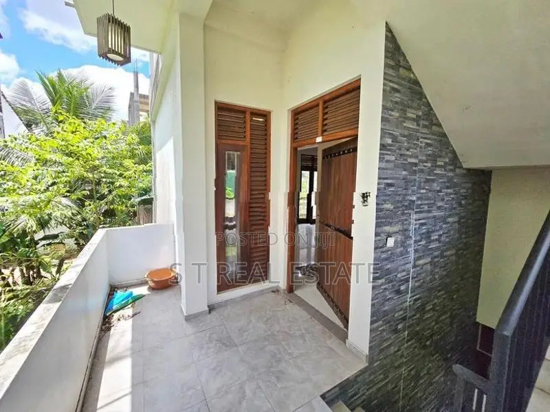 40P Apartment Building For Sale in Malabe