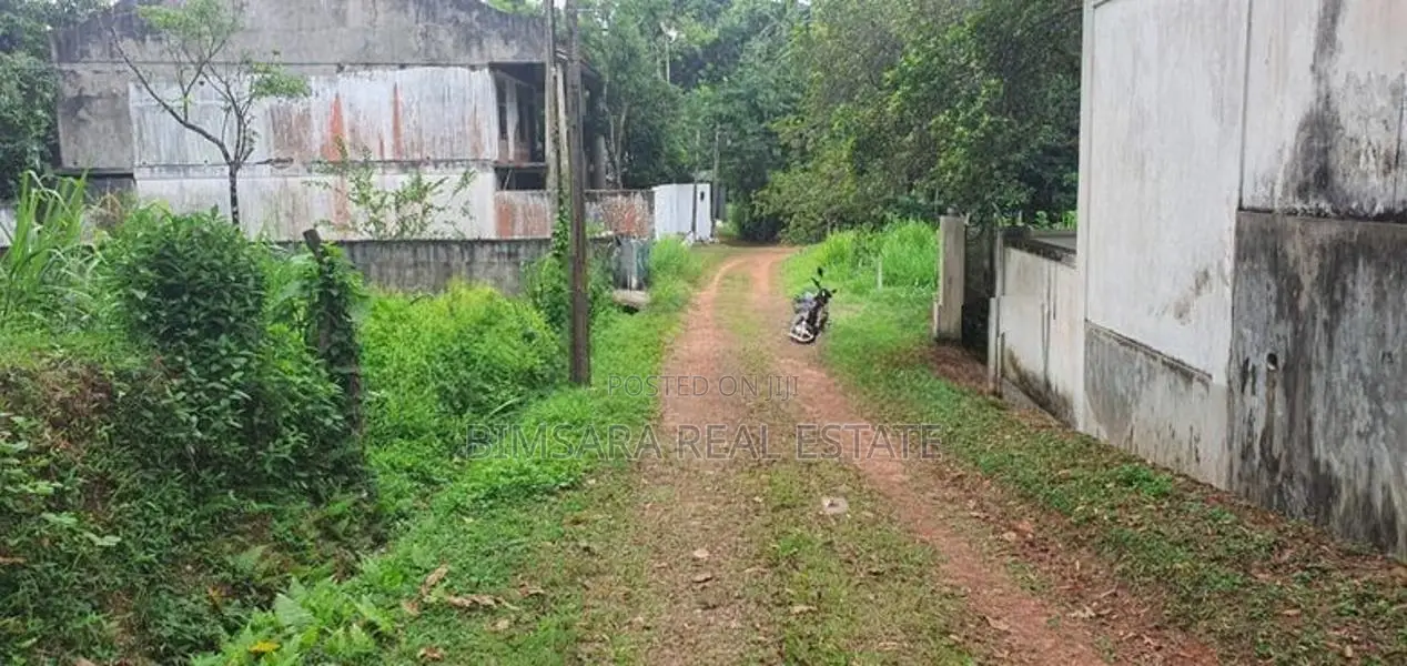 9P - Prime Residential Land for Sale in Pannipitiya | SL 14591