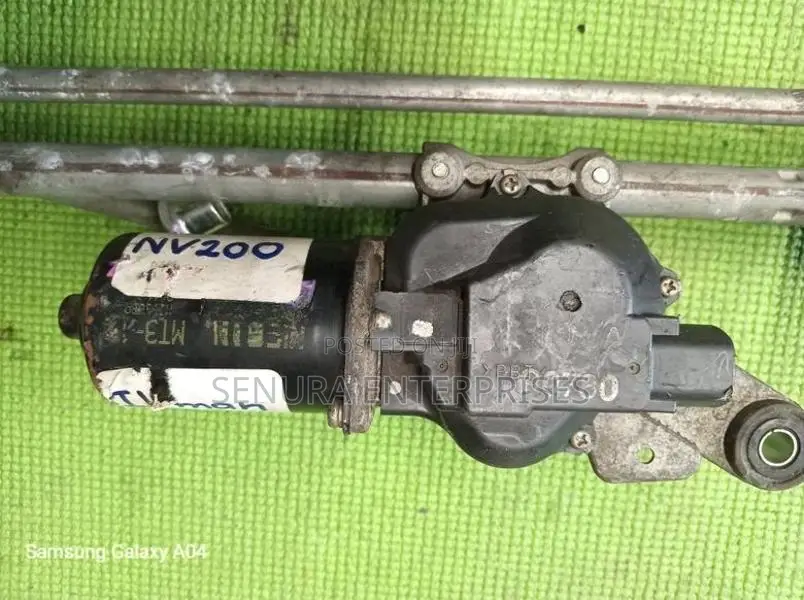 Nissan NV200 Wiper Inner Arm with Motor