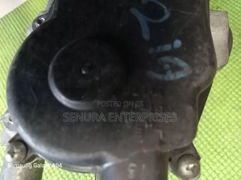 Nissan DAYZ B21A Wiper Inner Arm with Motor
