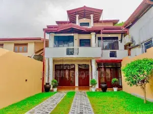 3 Story House with 8.2 P for Sale in Boralesgamuwa