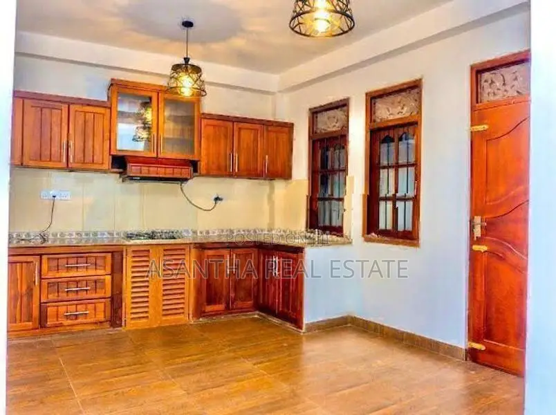 (af122) Luxury Three Storey House for Sale in Boralesgamuwa.