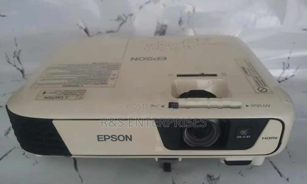 Epson EB-X31 Daylight Projector