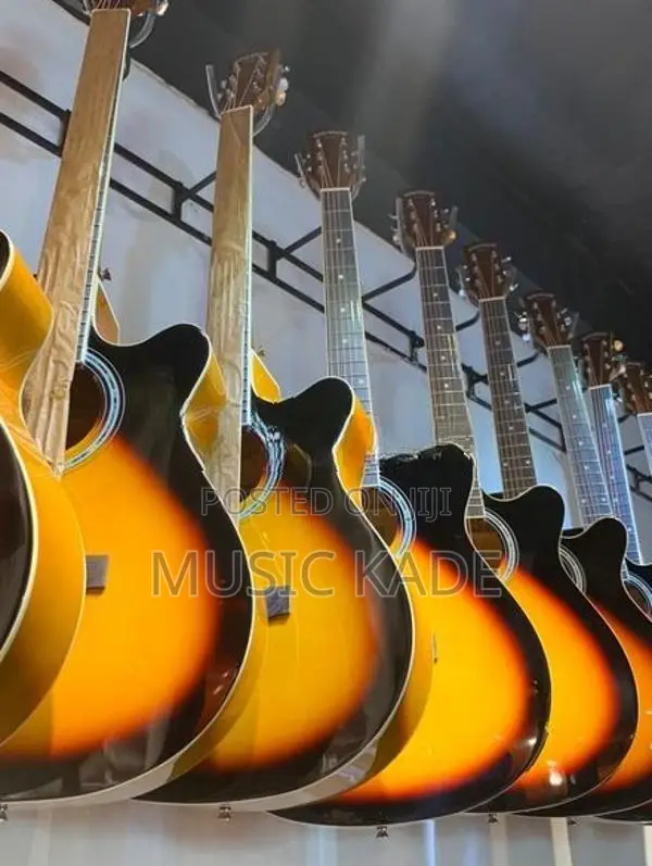 BOX GUITAR BRAND NEW