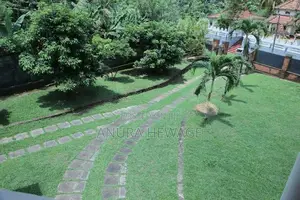 Palace type House for Sale Mahiyangala, Padukka. (ID : PADK001)