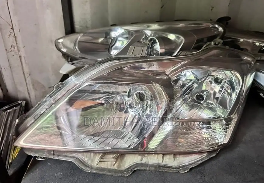 Toyota Premio Auto Focus Head Light