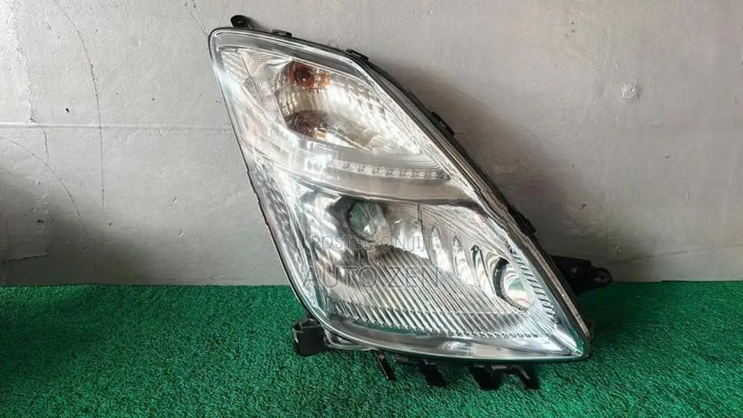 Prius 20 Headlight