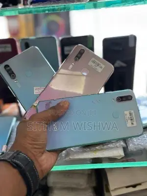 Vivo Y17 8GB/256GB (Used)