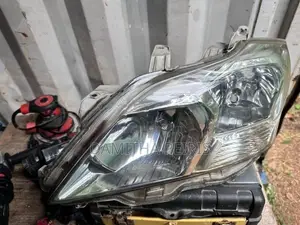Toyota Premio Auto Focus Head Light