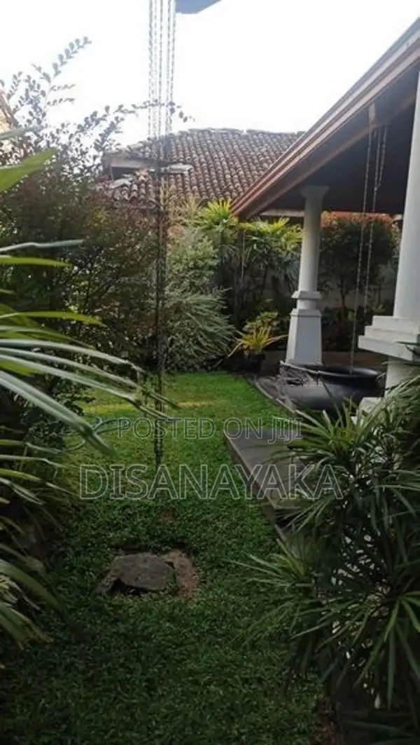 two story house for sale in nugegoda Ds2060