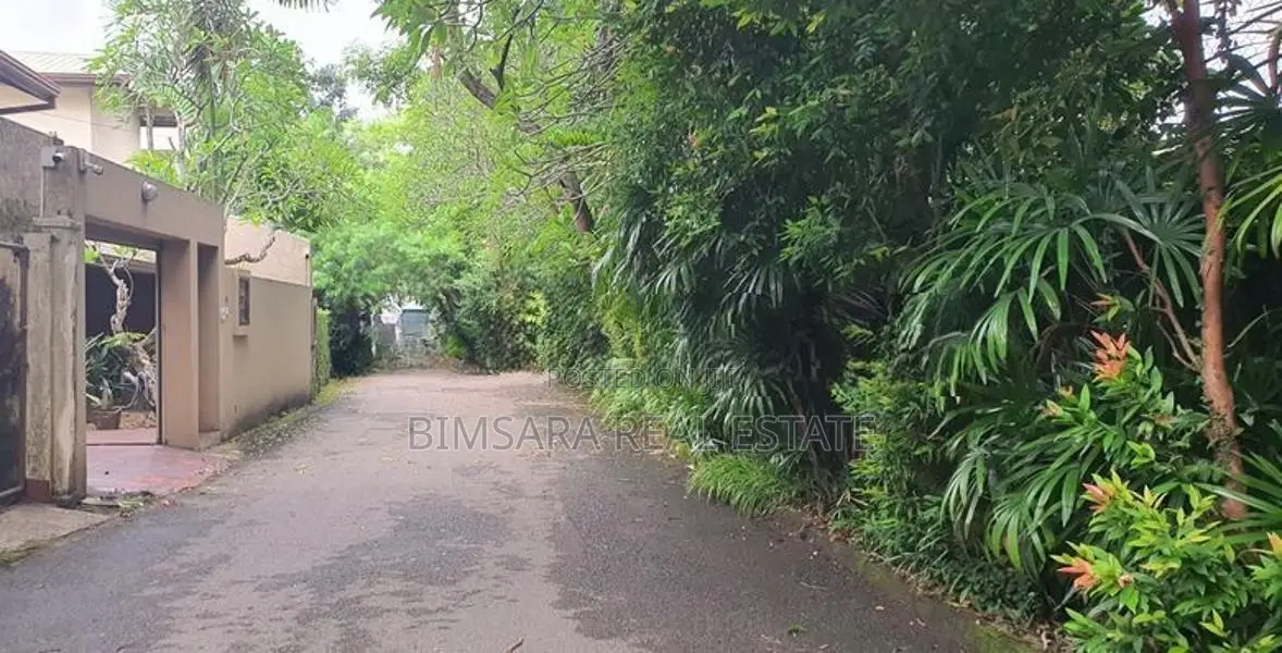 High Demand Colombo 6 Land - Ideal for Luxury Home or Redevelopment