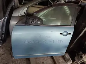 Nissan Sylphy G11 Front Left Door Panel