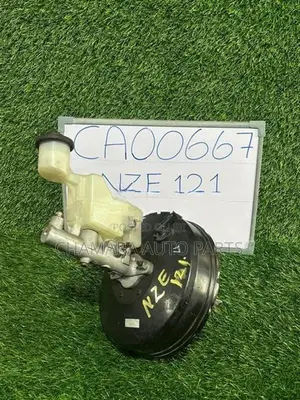 Toyota Corolla (NZE-121) Brake Booster
