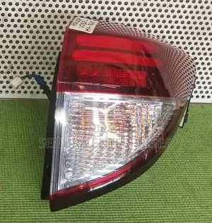 Honda Vezel Ru3 Tail Light Rh