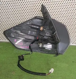 Nissan X-Trail T32 Tail Light Rh