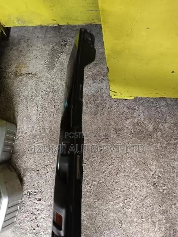 Nissan wingroad Y11 Rear Bumper
