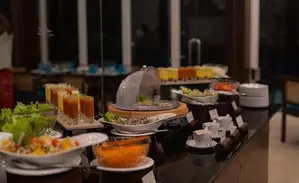 Popular 3 Star Beachfront Hotel in Hikkaduwa For Sale