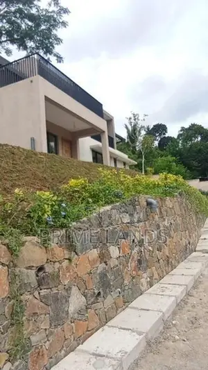 Kandy Victoria Reservoirs luxury Holiday park