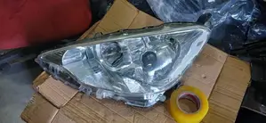 Toyota Aqua Head Light