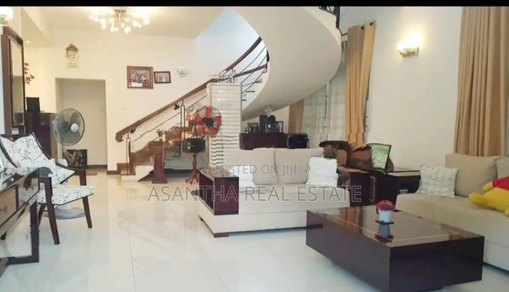 (af140) Luxury 03 Storey House for Sale in Ethulkotte