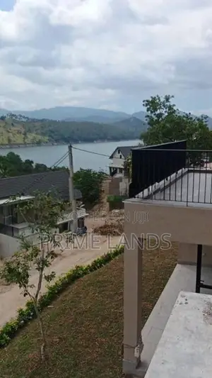 Kandy Victoria Reservoirs luxury Holiday park