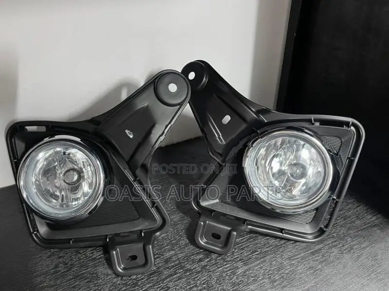 Toyota KDH Hiace Halogen Fog Lamp Set