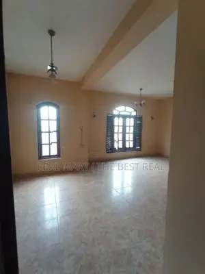 Colombo 15 : 4,500sf (6 Parking ) Office space For Rent