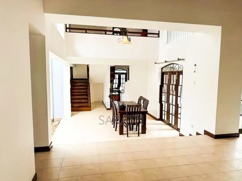 Superb Luxury House Sale Talawatugoda
