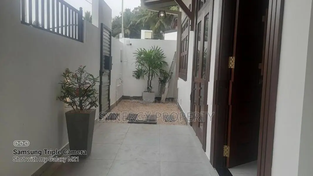 Brand New House for Sale Athurugiriya