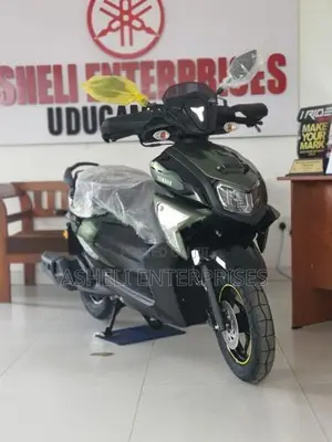 Yamaha RayZR STREET RALLY HYBRID 2025