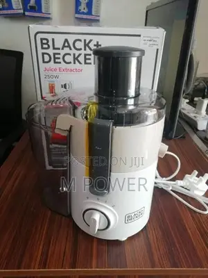 Black and Decker Juice Extractor - (JE250)