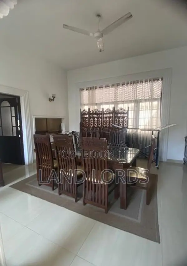 16P Property in Davidson Road Bambalapitiya For Sale