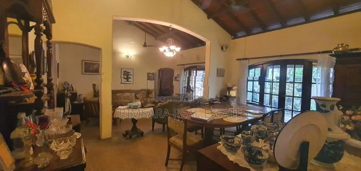 Family Home for Sale in Nugegoda (SH 15208)