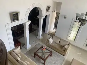 16P Property in Davidson Road Bambalapitiya For Sale