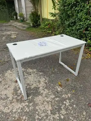 Smart Office Table 4x2ft