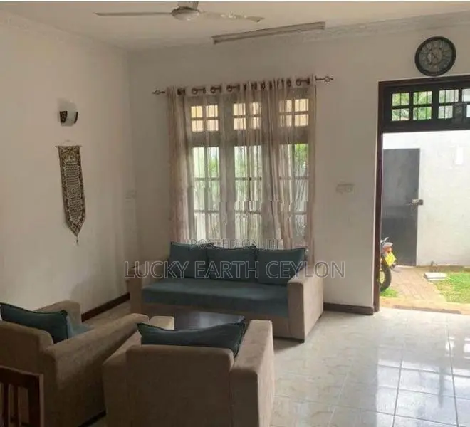 Sale Dehiwala Bellantara 2 Storey House Peaceful Surrounding (ZMS3006)
