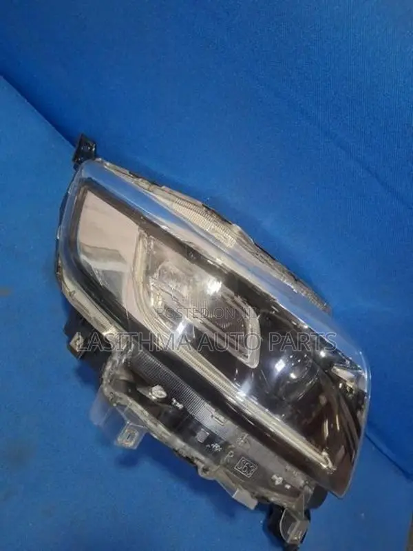 Specia 2017 Head Lamp
