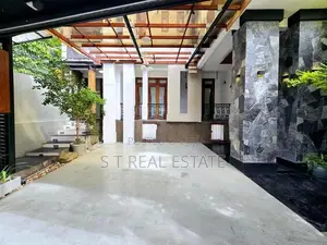 Modern Designed Luxury Three Story House For Sale In Kalalgoda