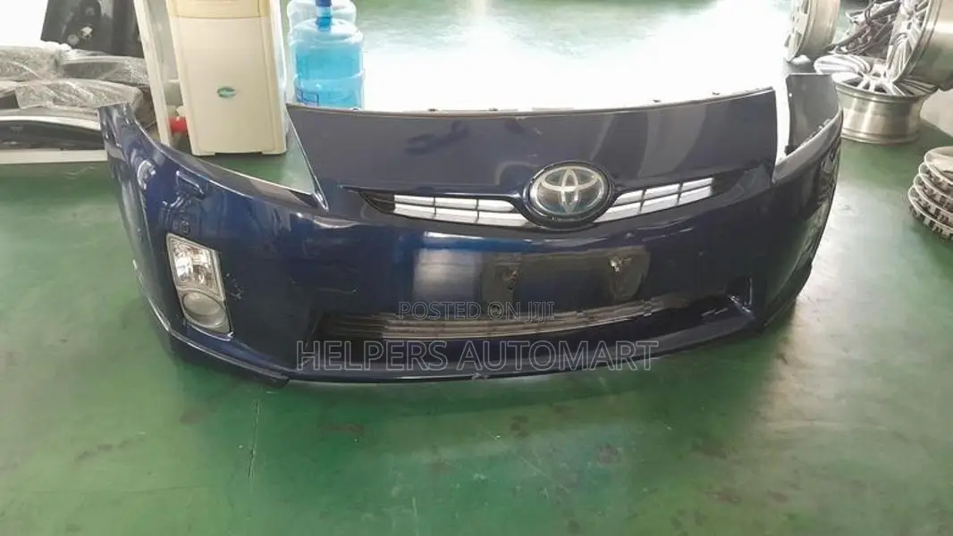 Toyota Prius w30 Front buffer complete