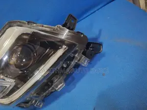 Specia 2017 Head Lamp